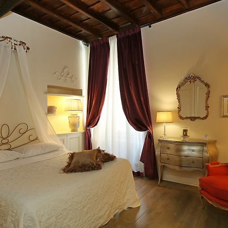 Piazzetta de' Monti Suites Roma Esterno foto