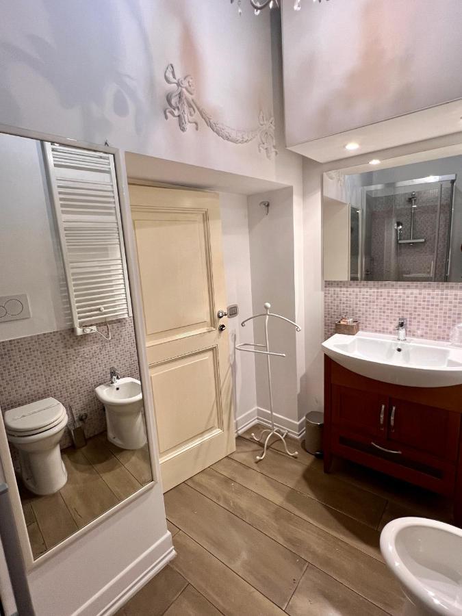 Piazzetta de' Monti Suites Roma Esterno foto