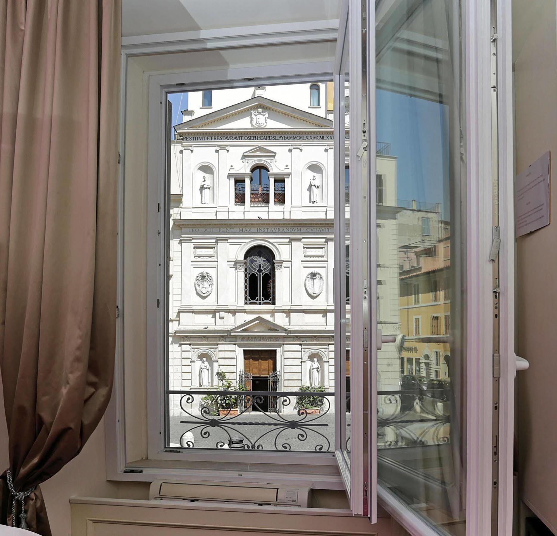 Piazzetta de' Monti Suites Roma Esterno foto